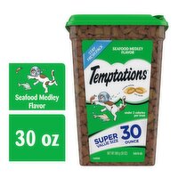 TEMPTATIONS Classic Crunchy and Soft Cat Treats Seafood Medley Flavor, 30 oz. Tub