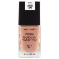 Wet n Wild Photofocus 367C Peach Natural Original Matte Foundation, 1.0 fl oz
