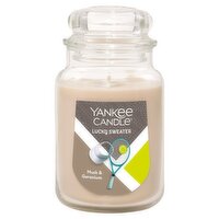Yankee Candle Lucky Sweater Musk & Geranium Candle, 22 oz