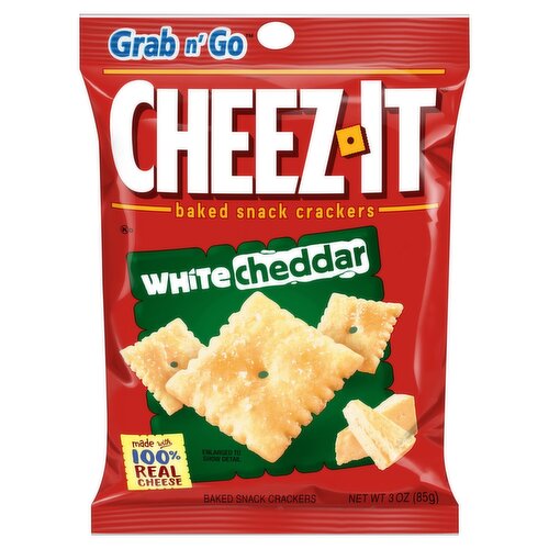 Cheez-It Grab 'n Go White Cheddar Baked Snack Crackers, 3 oz