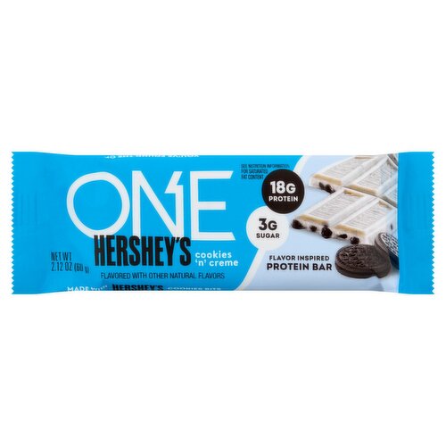 One Hershey's Cookies 'N' Creme Protein Bar, 2.12 oz